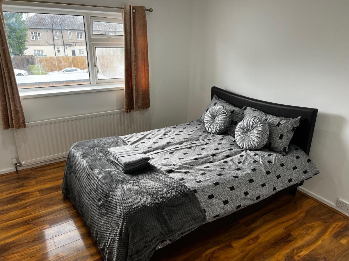 Good Priced Single Rooms In Hayes Northolt  Buitenkant foto